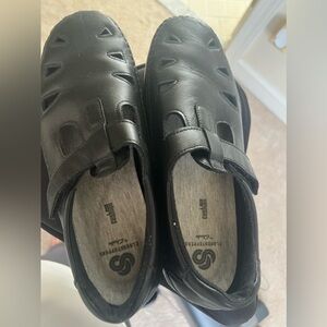 Cloudsteppers by Clarks black flats, women’s 9 W